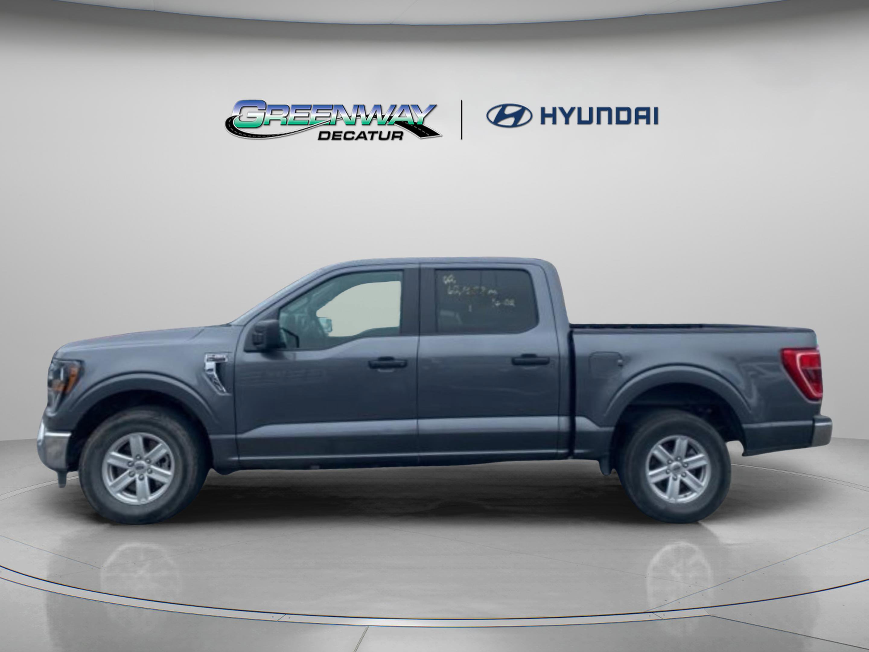 Used 2023 Ford F150 XLT image 5