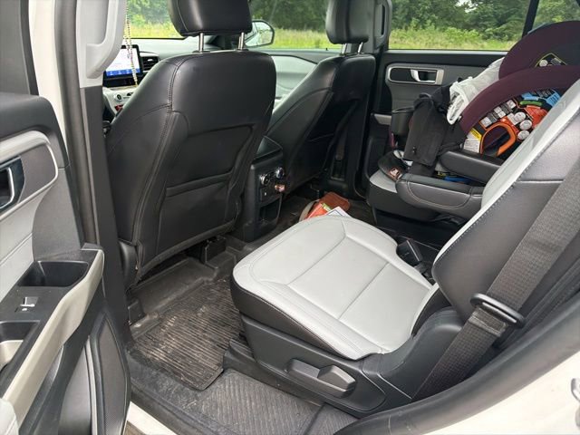 Used 2021 Ford Explorer XLT w/ Equipment Group 202A AWD/4WD image 10