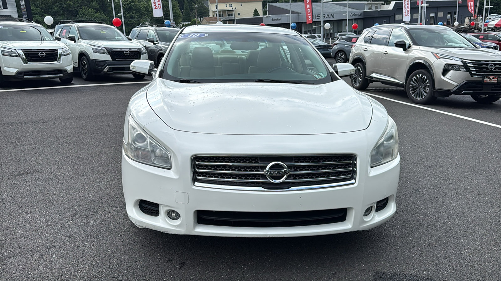 Used 2010 Nissan Maxima 3.5 SV w/ Monitor Pkg FWD image 2