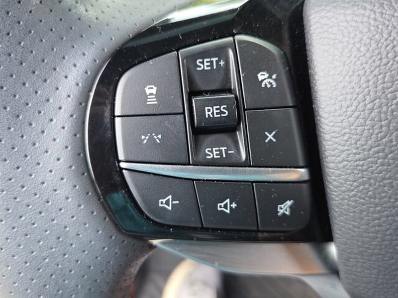 Used 2025 Ford Explorer ST-Line AWD/4WD image 25