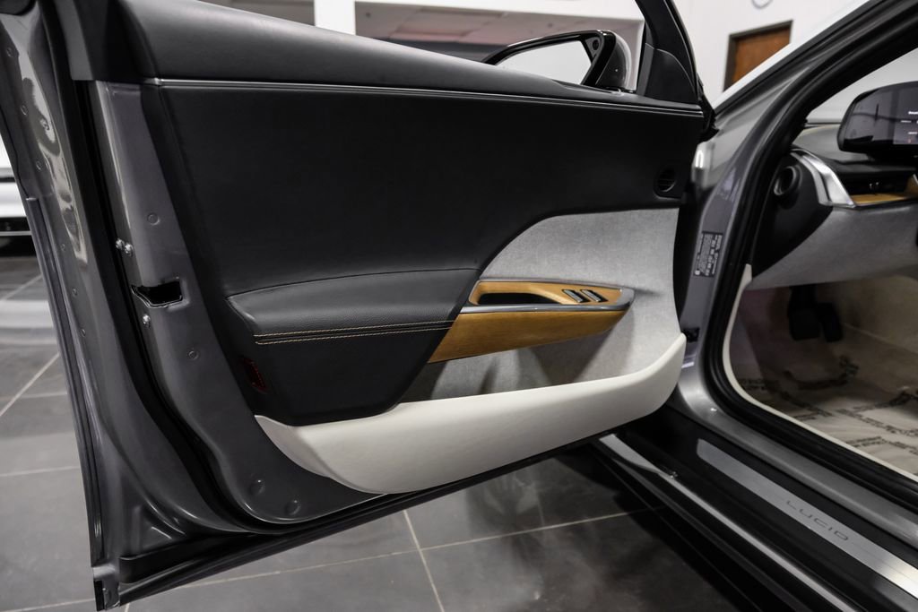 Used 2023 Lucid Air Touring AWD/4WD image 50