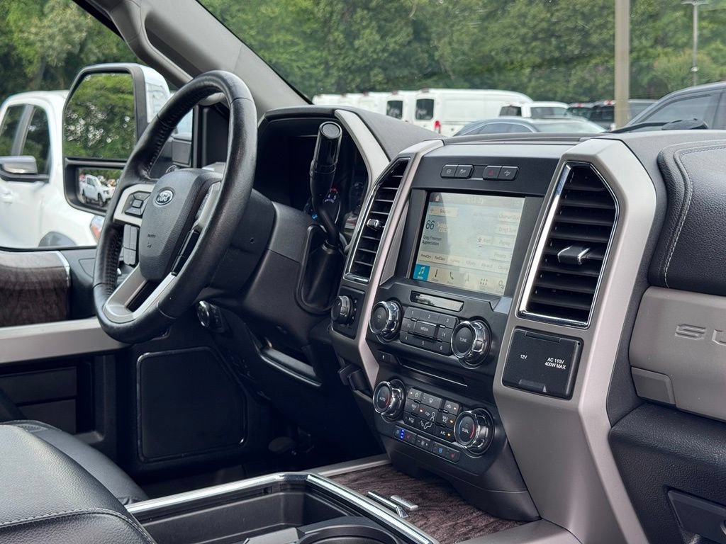 Used 2018 Ford F250 Lariat w/ Lariat Ultimate Package AWD/4WD image 5