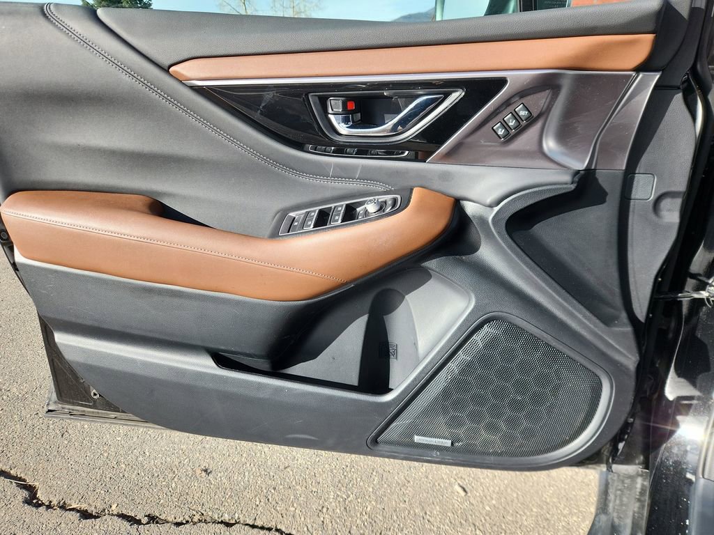 Used 2025 Subaru Outback Touring image 12