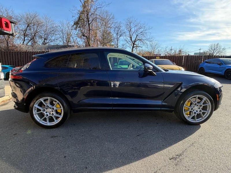 Used 2021 Aston Martin DBX AWD/4WD image 5