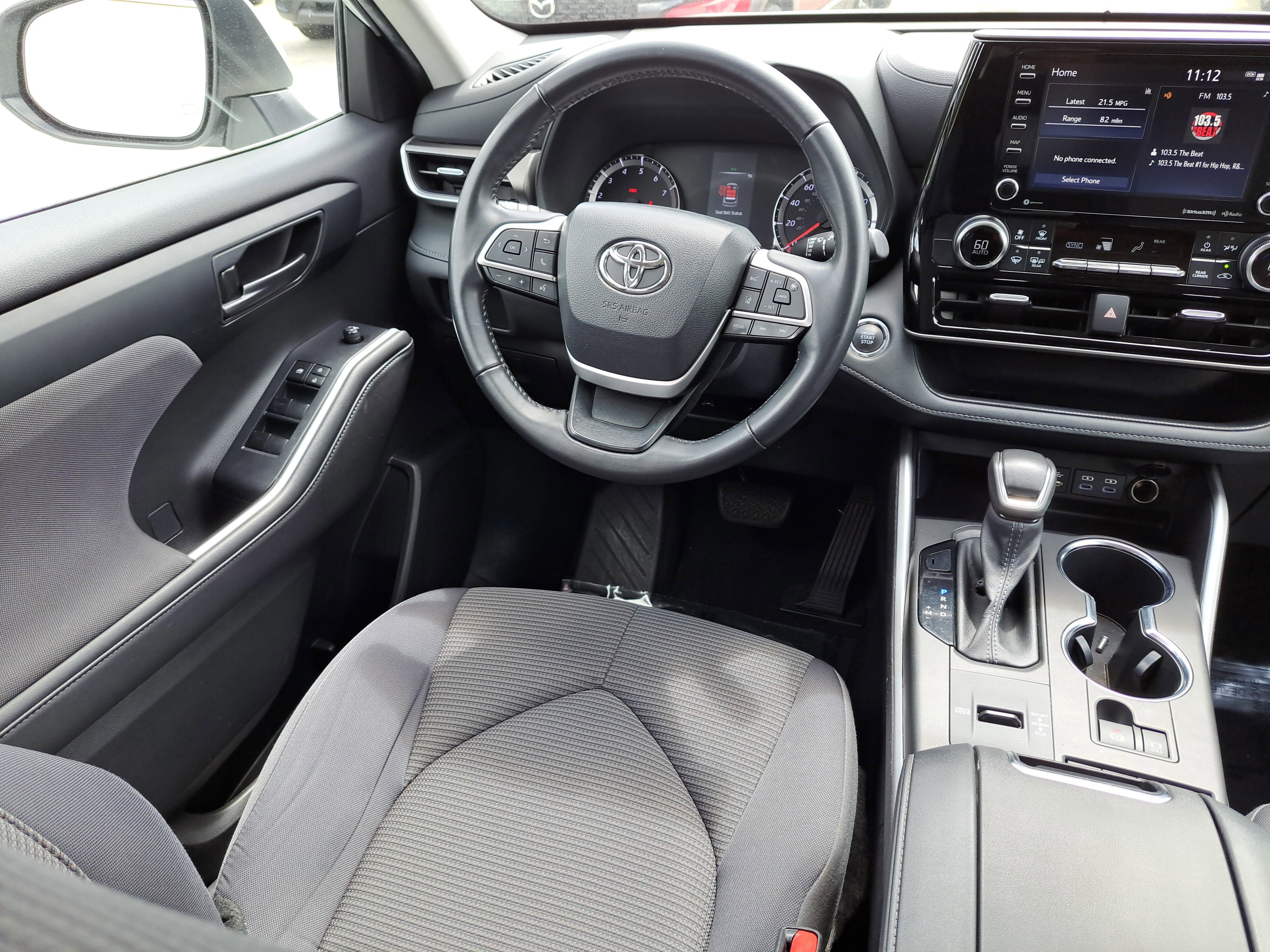 Used 2022 Toyota Highlander LE image 10