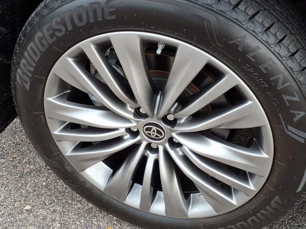 Used 2021 Toyota Highlander Platinum image 8