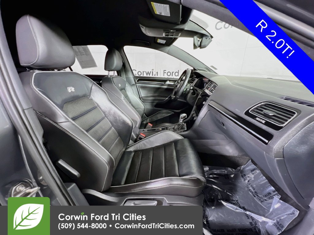 Used 2019 Volkswagen Golf R 4-Door AWD/4WD image 17
