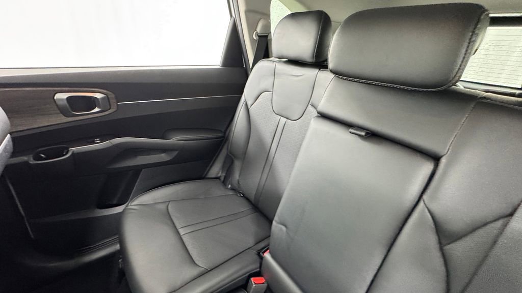 Used 2022 Kia Sorento S AWD/4WD image 14