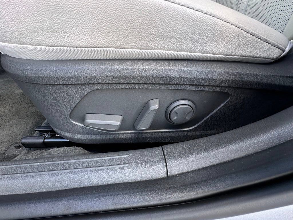 Used 2023 Hyundai Sonata Limited FWD image 20