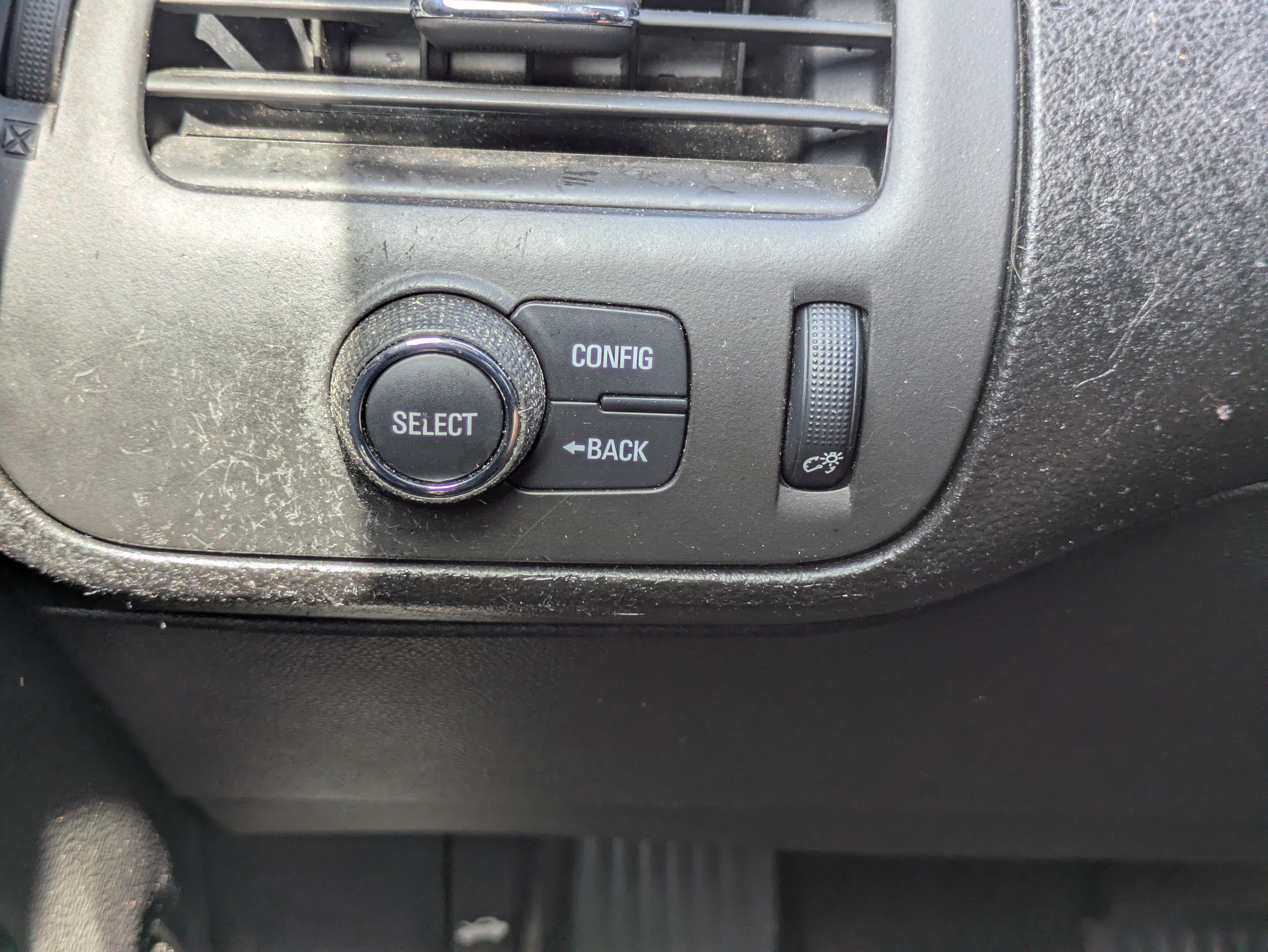 Used 2014 Chevrolet Volt FWD image 32