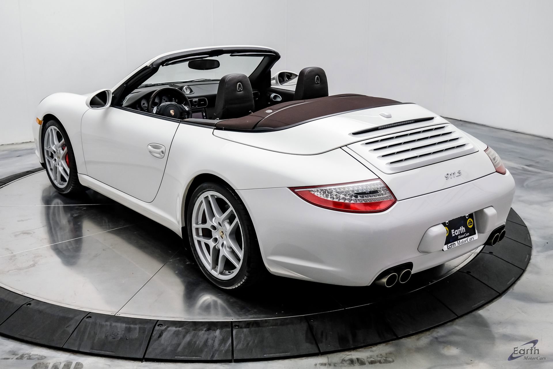 Used 2011 Porsche 911 Carrera S RWD image 15