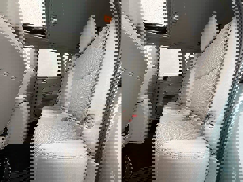 Used 2012 Subaru Forester 2.5X Premium w/ All-Weather Pkg image 12