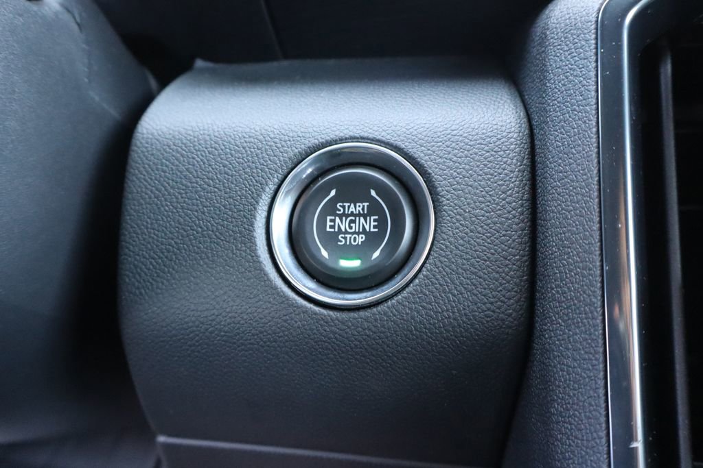 Used 2025 GMC Acadia AT4 w/ LPO, Floor Liner Package AWD/4WD image 14