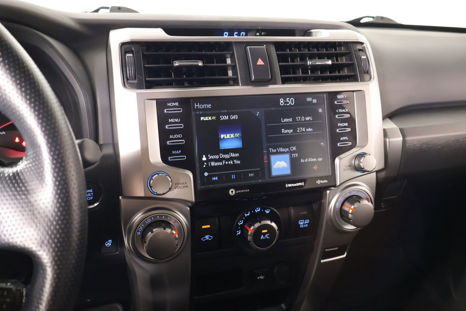 Used 2023 Toyota 4Runner SR5 Premium w/ Moonroof Package AWD/4WD image 5