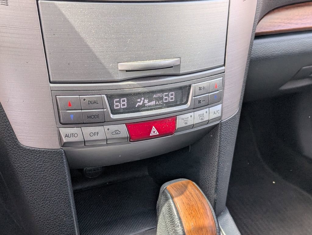 Used 2013 Subaru Outback 2.5i Limited w/ Moonroof Pkg image 21