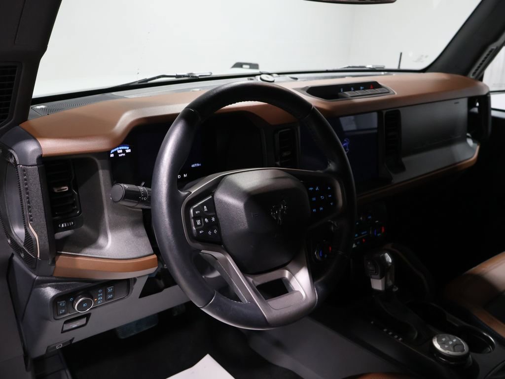 Used 2024 Ford Bronco Outer Banks image 14