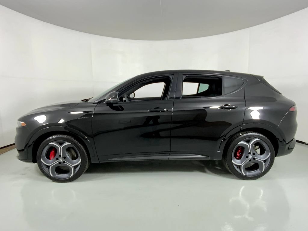 New 2026 Alfa Romeo Tonale w/ Quick Order Package 23H Volce AWD/4WD image 10
