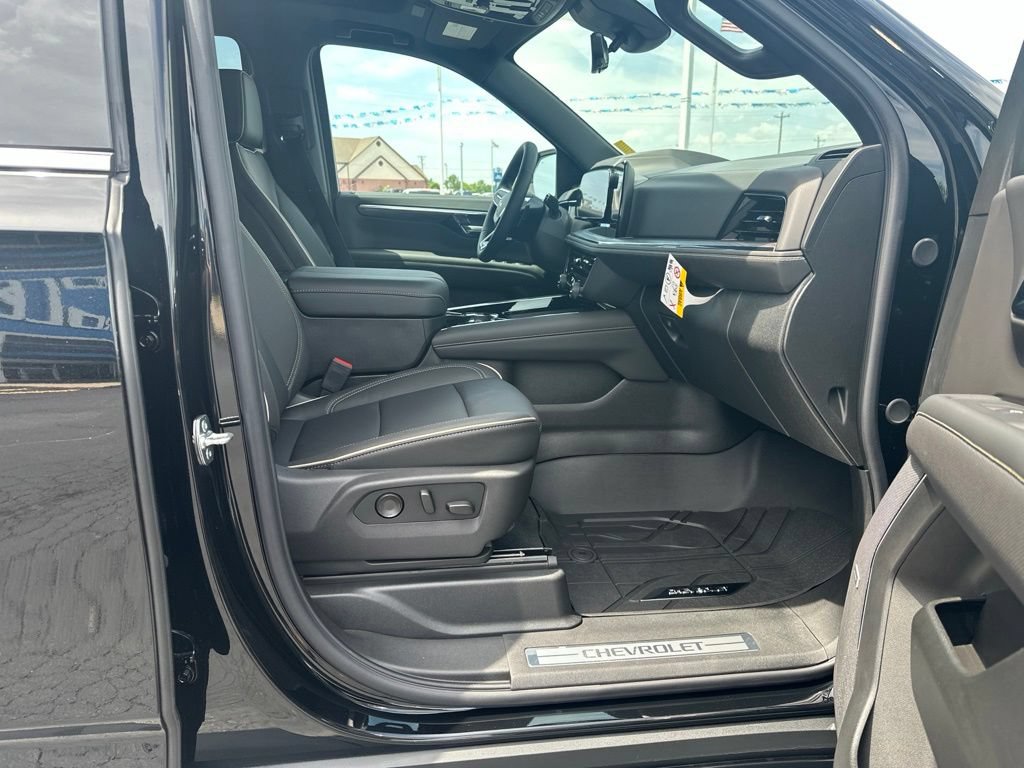 New 2026 Chevrolet Tahoe Premier AWD/4WD image 11