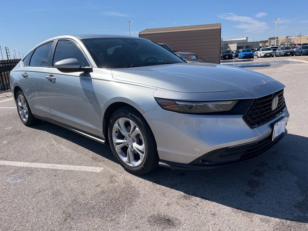 Used 2024 Honda Accord LX image 3
