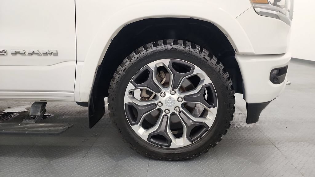 Used 2019 RAM 1500 Laramie Longhorn AWD/4WD image 29