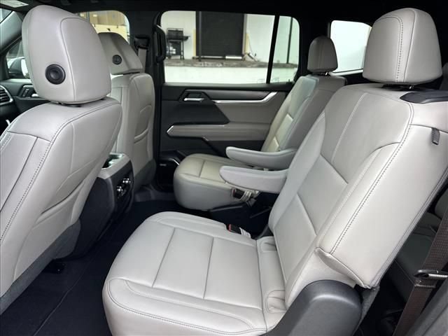 New 2026 GMC Acadia Elevation w/ Black Edition FWD image 22