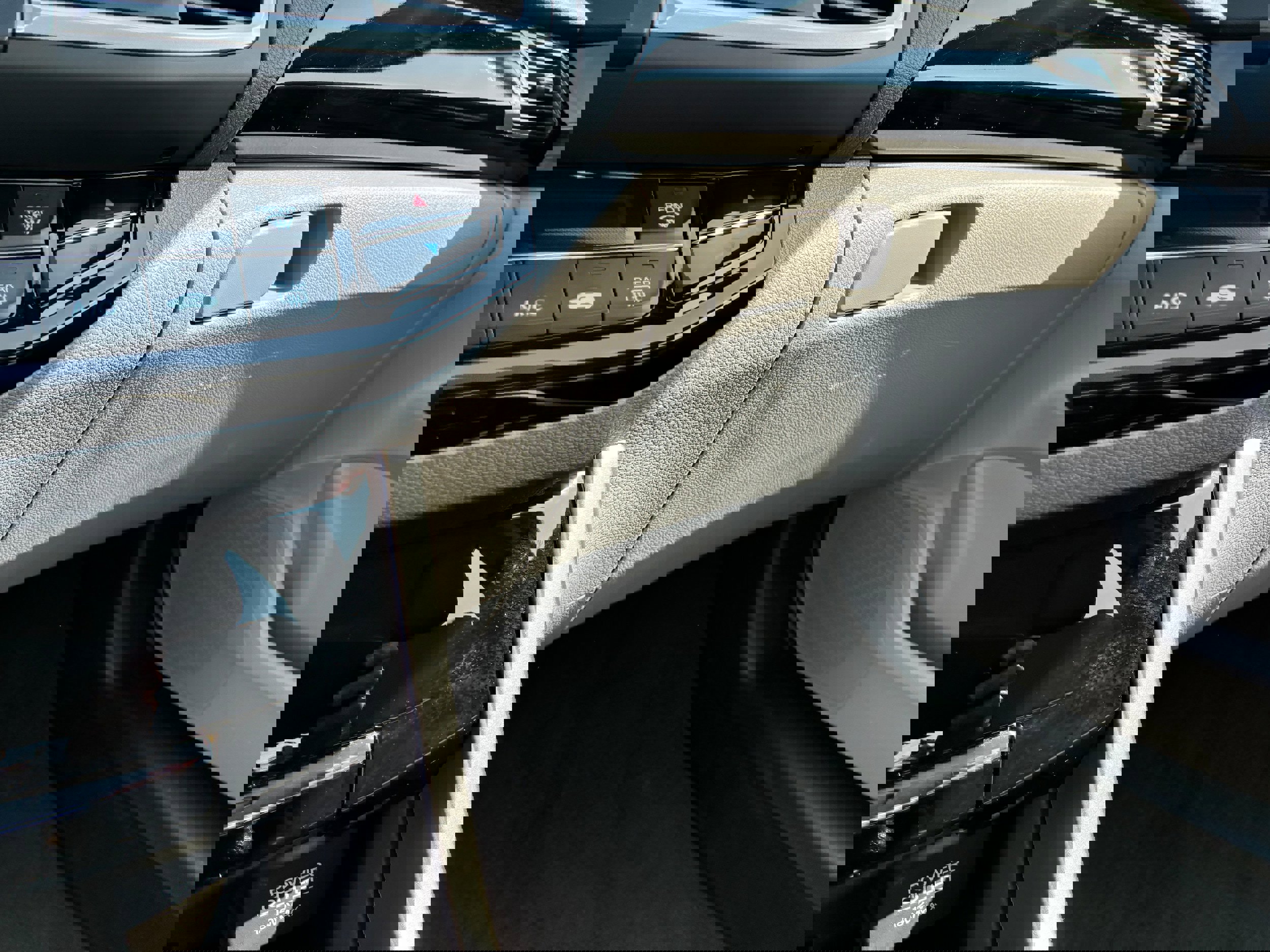 Used 2017 Honda Accord LX image 19