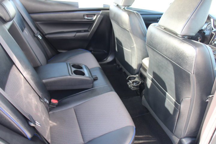 Used 2017 Toyota Corolla SE image 16