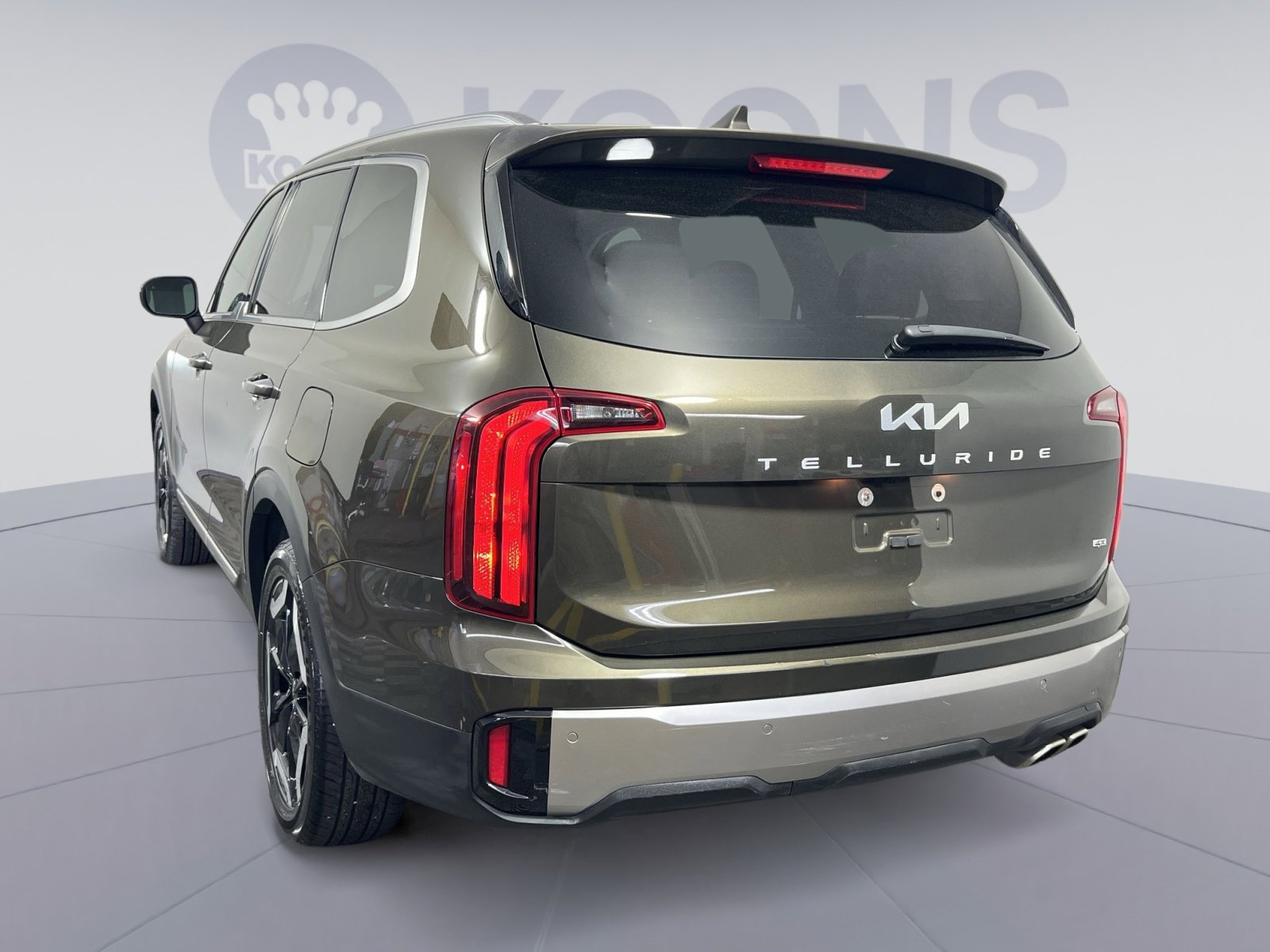 Used 2025 Kia Telluride S image 4