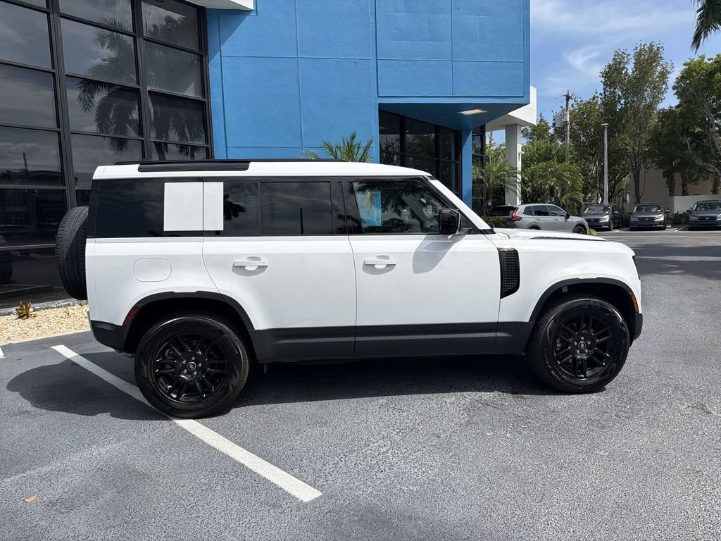 Used 2025 Land Rover Defender 110 S AWD/4WD image 9
