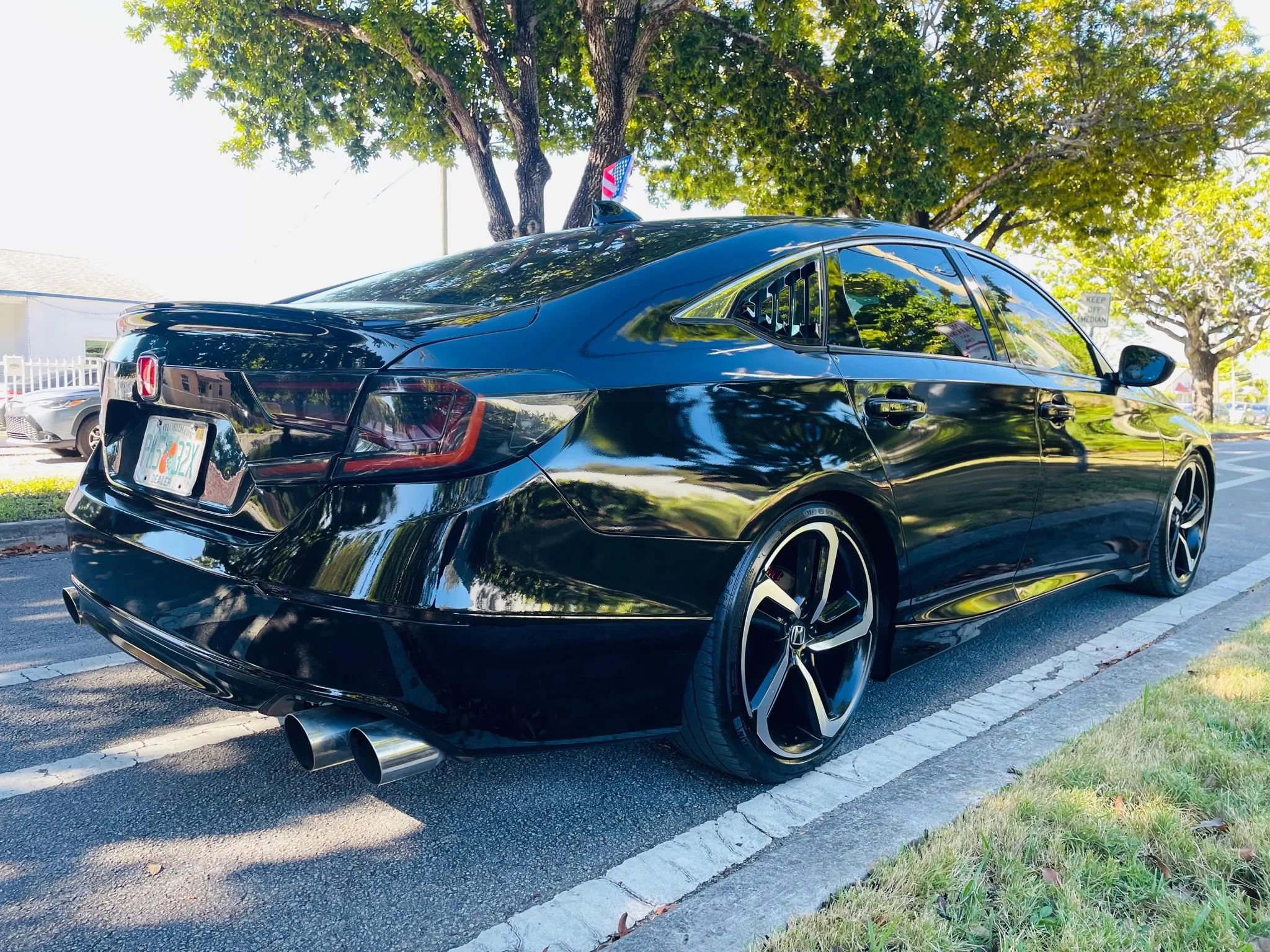 Used 2019 Honda Accord Sport image 5