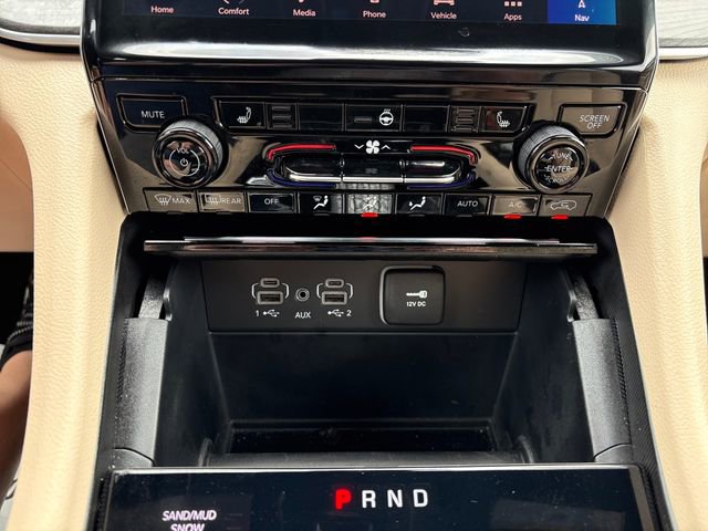 Used 2024 Jeep Grand Cherokee Limited AWD/4WD image 19