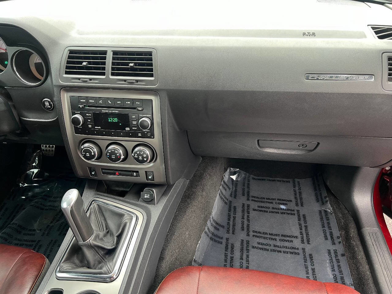 Used 2014 Dodge Challenger R/T image 27