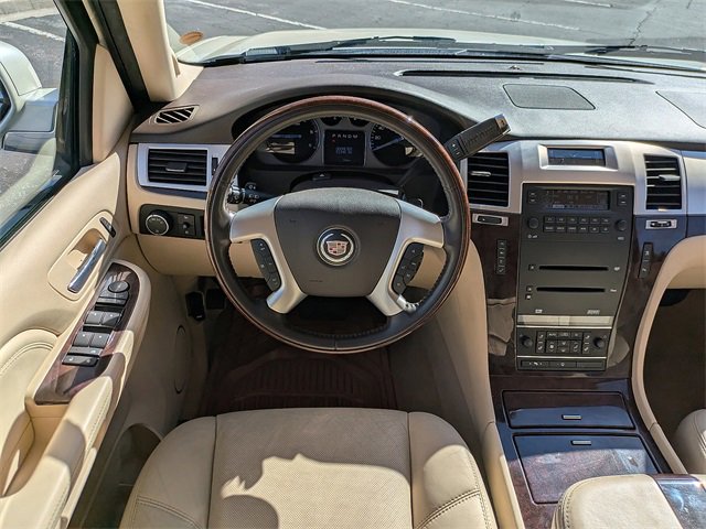 Used 2007 Cadillac Escalade EXT image 16