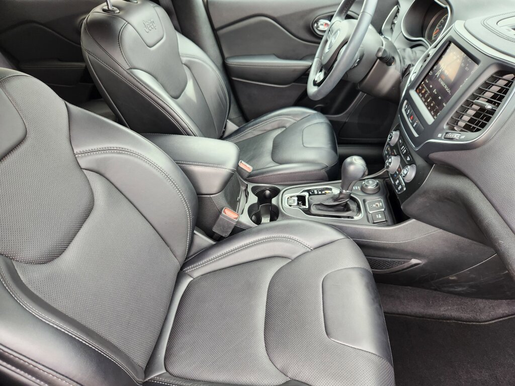Certified 2023 Jeep Cherokee Altitude Lux image 14