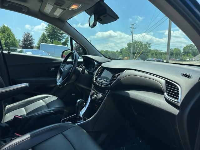 Used 2019 Chevrolet Trax Premier w/ LPO, Protection Package AWD/4WD image 25