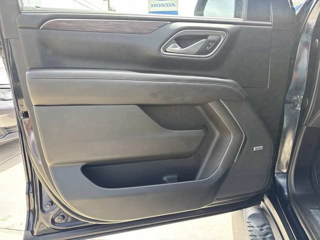 Used 2022 Chevrolet Tahoe Z71 w/ Luxury Package AWD/4WD image 54