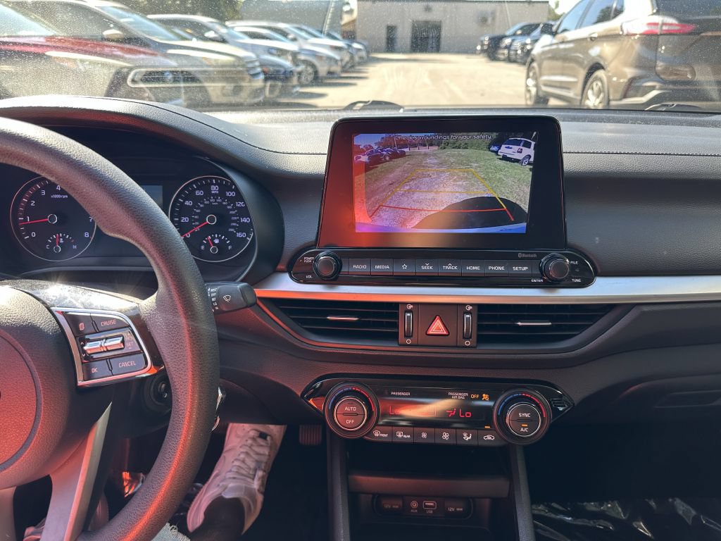 Used 2019 Kia Forte LXS FWD image 9