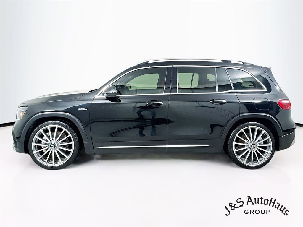 Used 2024 Mercedes-Benz GLB 35 AMG 4MATIC image 4