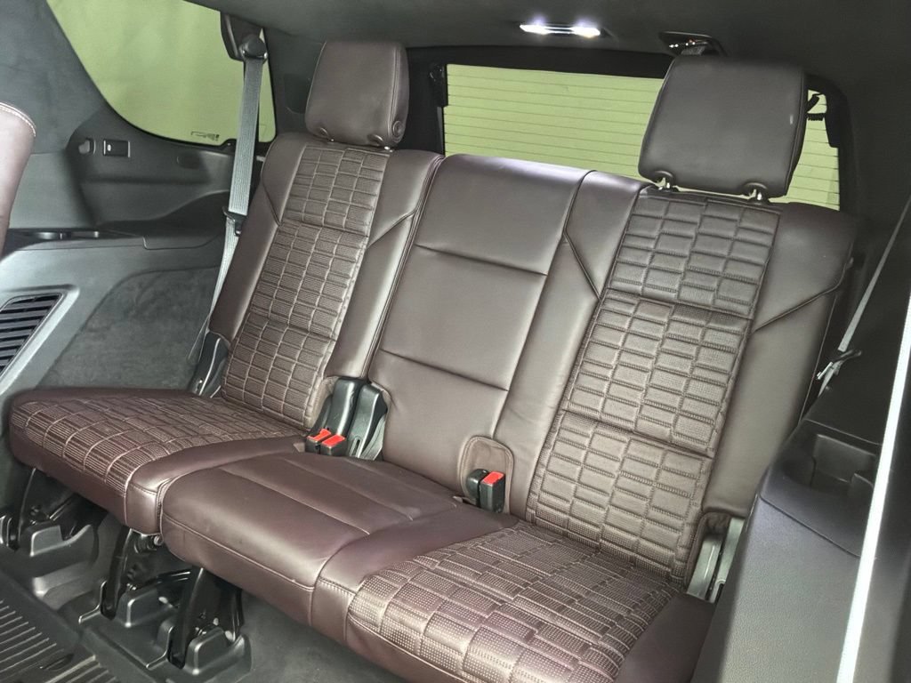 Used 2021 Cadillac Escalade Premium Luxury Platinum AWD/4WD image 27