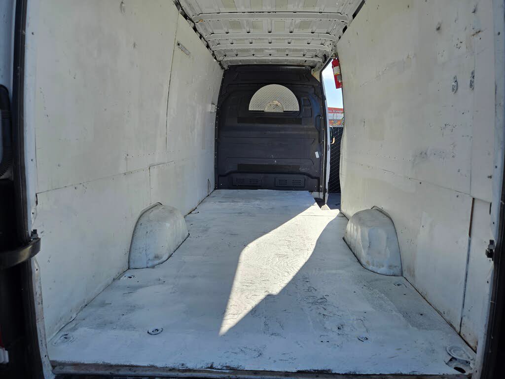Used 2014 Mercedes-Benz Sprinter 2500 image 24