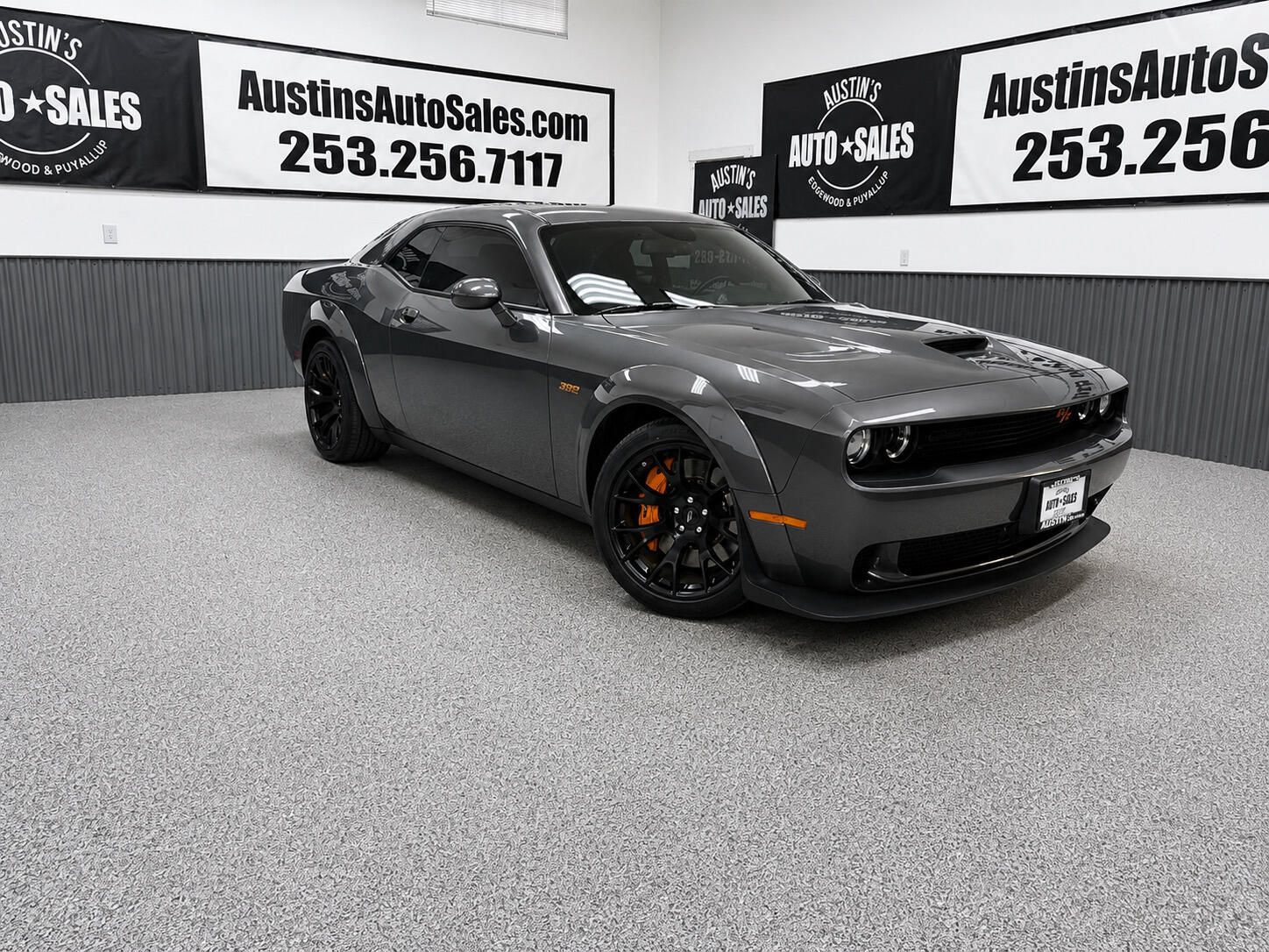 Used 2023 Dodge Challenger R/T Scat Pack RWD image 1
