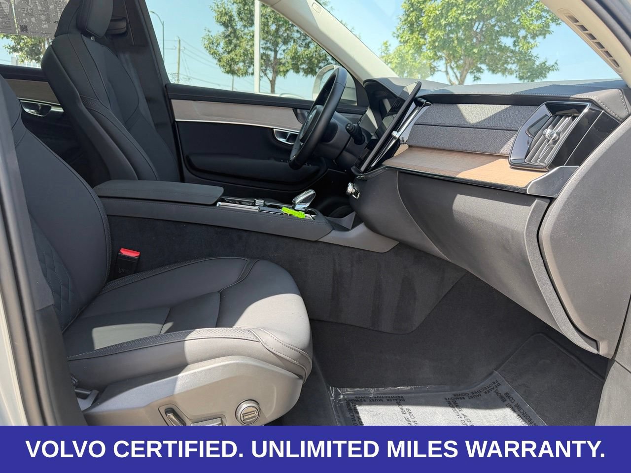 Certified 2026 Volvo XC90 B6 Plus AWD/4WD image 37