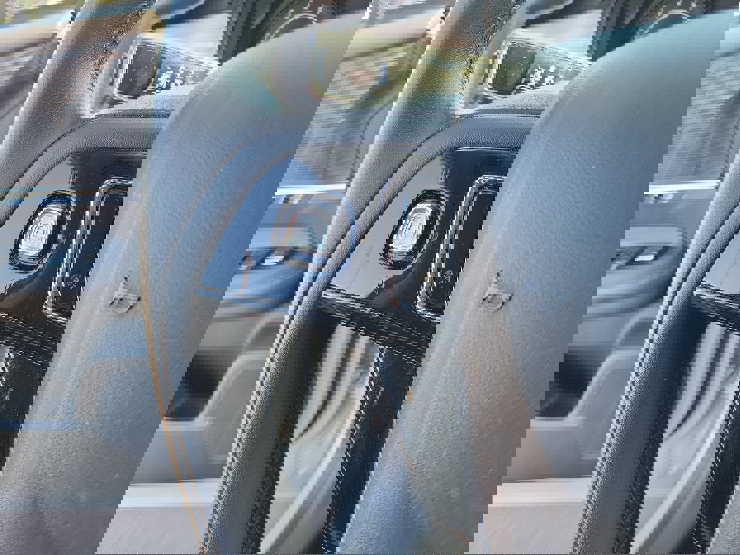 Used 2022 Lincoln Corsair AWD w/ Equipment Group 101A image 24