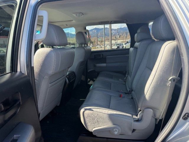 Used 2017 Toyota Sequoia SR5 w/ Premium Package AWD/4WD image 31