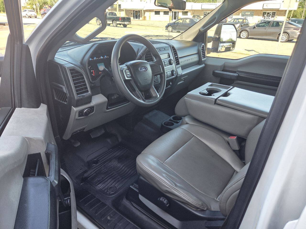 Used 2017 Ford F250 XL RWD image 8