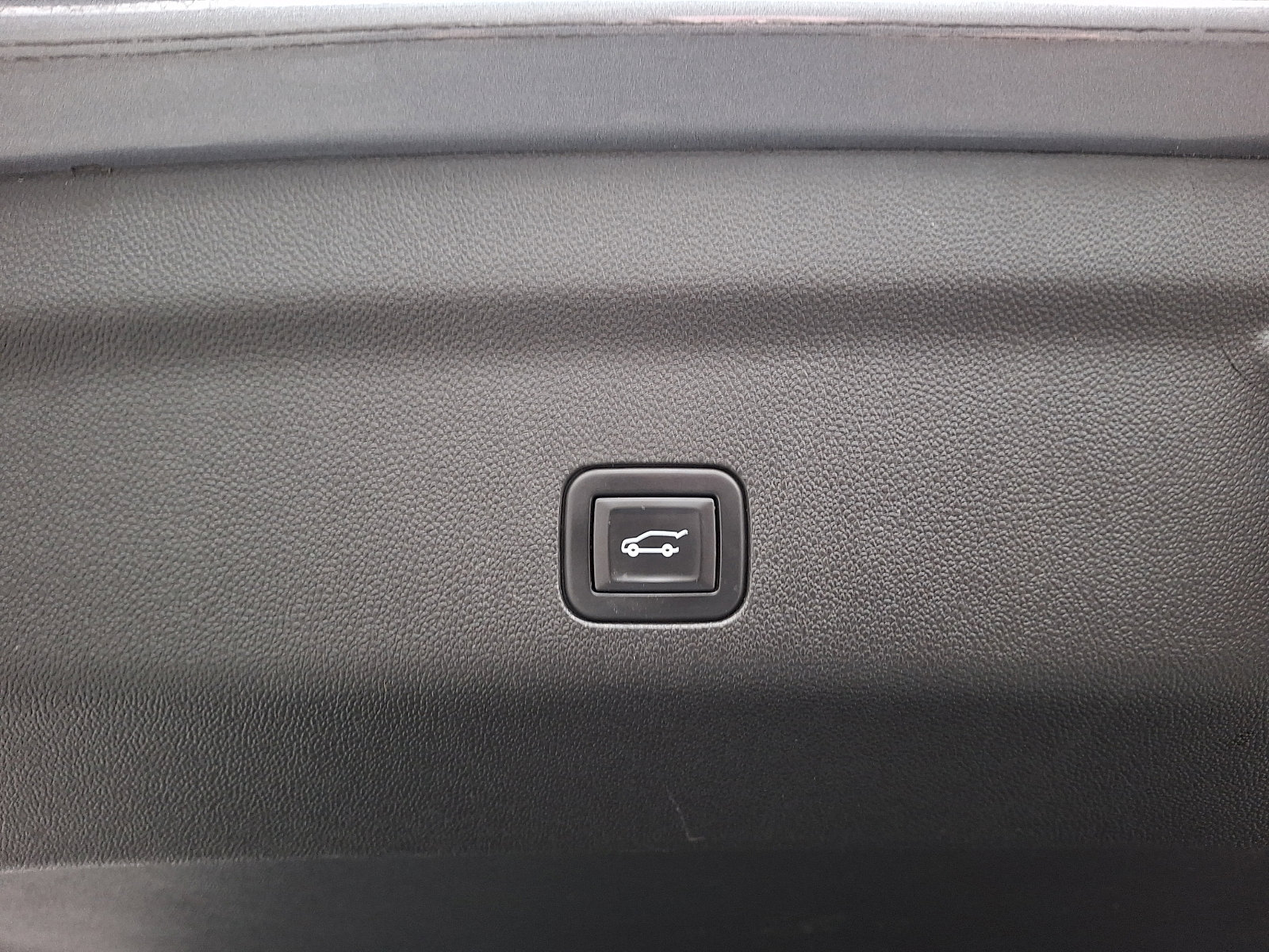 Used 2021 Chevrolet Tahoe Z71 image 30