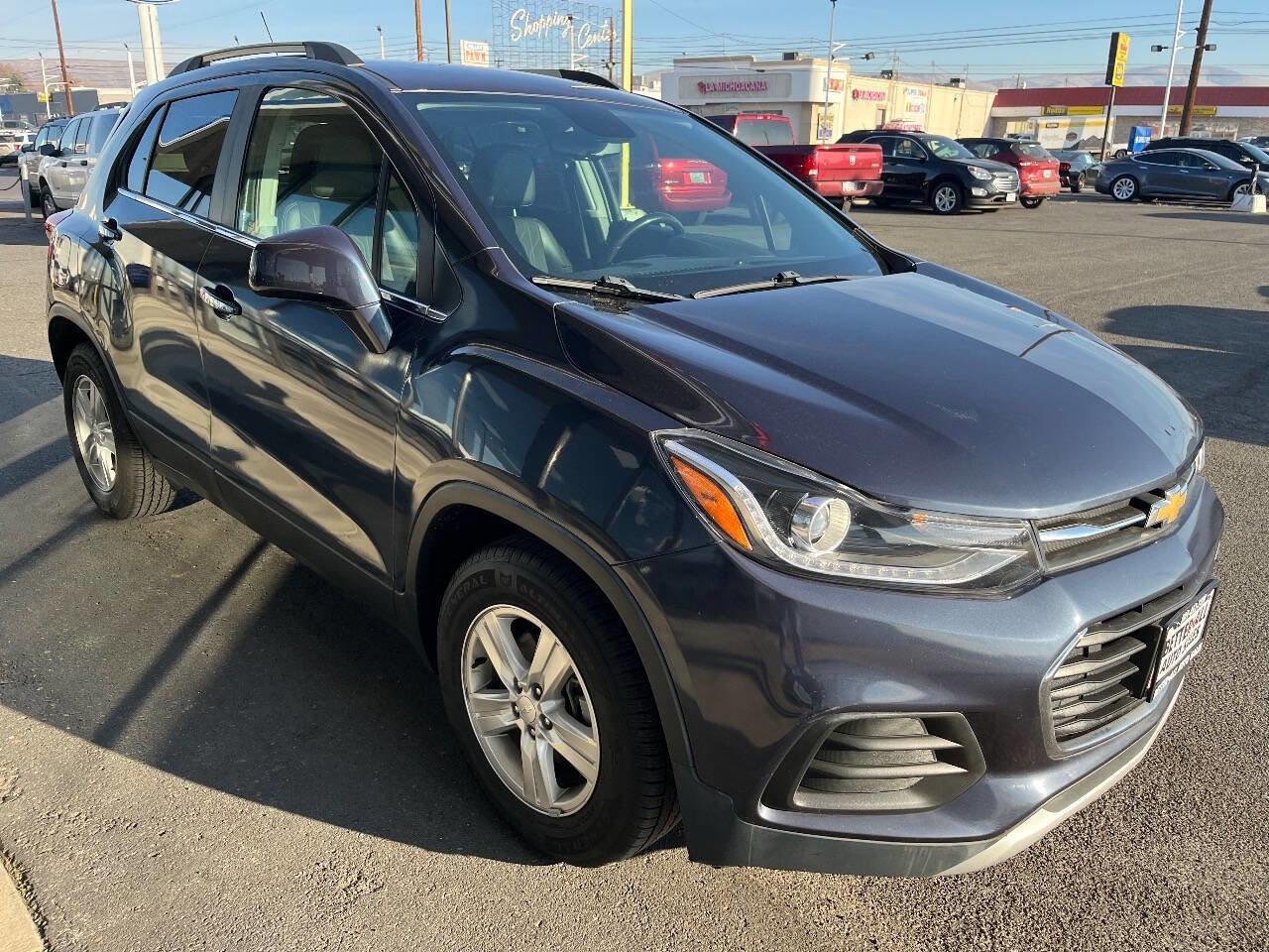 Used 2019 Chevrolet Trax LT w/ LT Convenience Package image 6