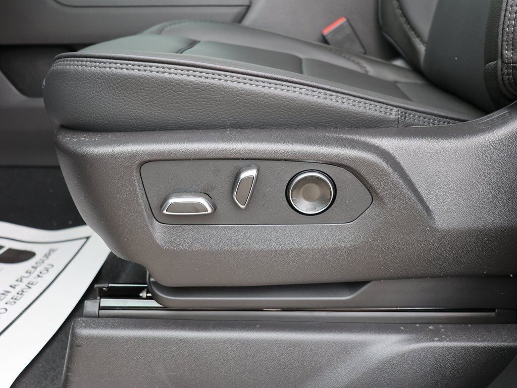 New 2025 GMC Sierra 2500 Denali w/ Denali Reserve Package image 15