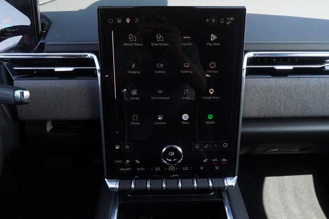 Used 2026 GMC Sierra EV Elevation AWD/4WD image 19