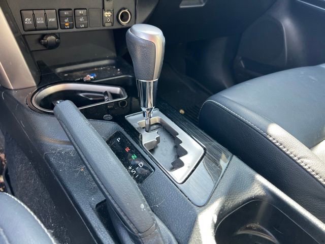 Used 2017 Toyota RAV4 Limited image 19